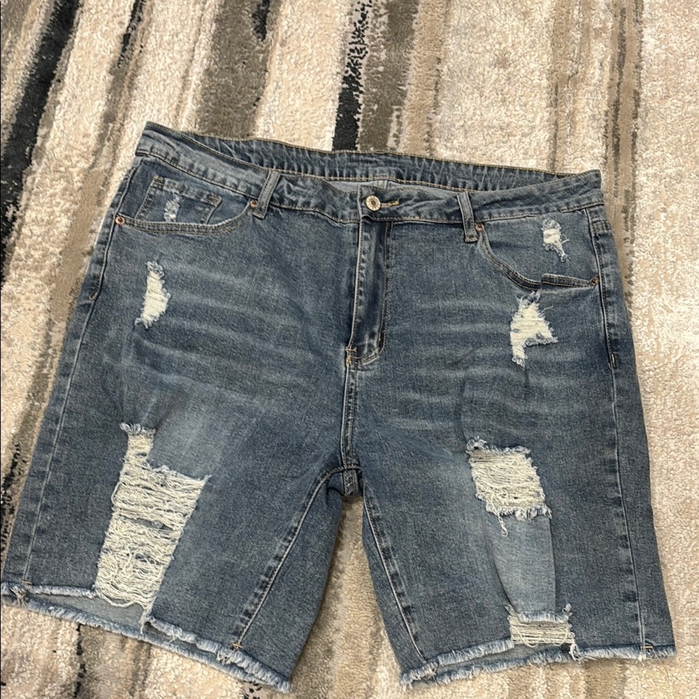 Distressed plus size Denim Shorts